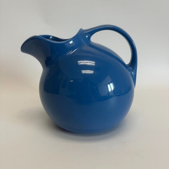 Vintage Hall China Cadet Blue Water Pitcher w/ Ice Lip, 10 Cup Jug - Read! - Picture 1 of 11